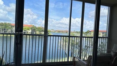 A NICELY maintained 2 bed/2 bath WATER FRONT HOME, Featuring on Flamingo Lakes Country Club in Florida - for sale on GolfHomes.com, golf home, golf lot