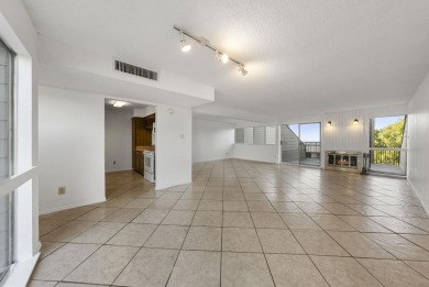 Horseshoe Bay Condo with Lake LBJ View! New interior paint! The on Slick Rock Golf Course - Horseshoe Bay in Texas - for sale on GolfHomes.com, golf home, golf lot