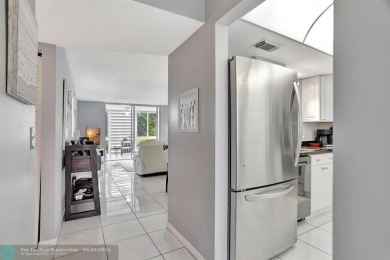 BEAUTIFUL VIEW BEAUTIFUL KITCHEN WASHER DRYER IN UNIT. STAINLESS on Oriole Golf and Tennis Club in Florida - for sale on GolfHomes.com, golf home, golf lot