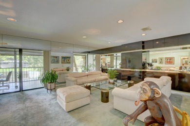 This bright 2nd floor 3 BR/2BTH convertible condo with fantastic on Hunters Run Golf and Country Club in Florida - for sale on GolfHomes.com, golf home, golf lot