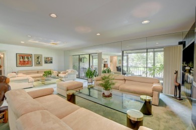 This bright 2nd floor 3 BR/2BTH convertible condo with fantastic on Hunters Run Golf and Country Club in Florida - for sale on GolfHomes.com, golf home, golf lot
