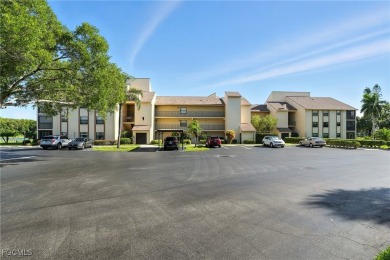 Discover the perfect blend of comfort, convenience, and on Cross Creek Country Club in Florida - for sale on GolfHomes.com, golf home, golf lot