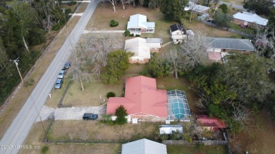 Welcome to this charming 1,523 sqft single-family home nestled on Palatka Golf Club in Florida - for sale on GolfHomes.com, golf home, golf lot