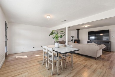 Freshly Updated Lake Retreat in Simmons Shores - STR-Approved & on Tanglewood Resort in Texas - for sale on GolfHomes.com, golf home, golf lot