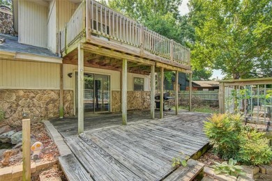 Wonderful cul-de-sac home with amazing views, backing to on Owasso Golf and Athletic Club in Oklahoma - for sale on GolfHomes.com, golf home, golf lot