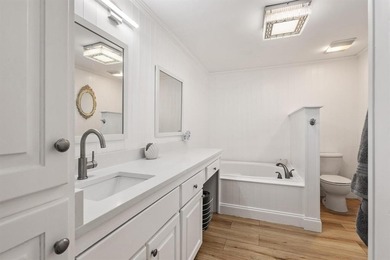 Freshly Updated Lake Retreat in Simmons Shores - STR-Approved & on Tanglewood Resort in Texas - for sale on GolfHomes.com, golf home, golf lot