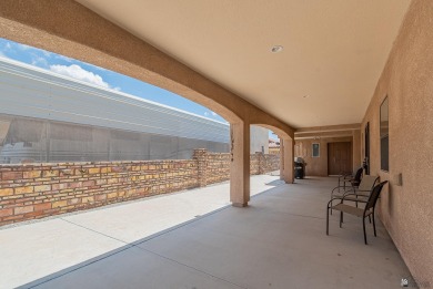 Santa Fe home in Yuma's South Foothills! Indoor Outdoor Living! on Foothills Executive Golf Course in Arizona - for sale on GolfHomes.com, golf home, golf lot