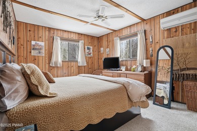 Welcome to an exceptional Pocono escape. This spacious on The Hideout Golf in Pennsylvania - for sale on GolfHomes.com, golf home, golf lot