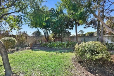 Beautiful updated CBS 2 Bedroom, 2 Bathroom 1671 Sq Ft, Golf on Martin County Golf Course in Florida - for sale on GolfHomes.com, golf home, golf lot
