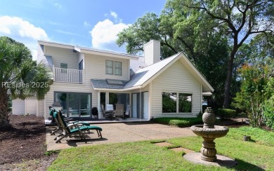 Pride of ownership is clear (a rear deck replaced 2025 on Port Royal Golf and Racquet Club in South Carolina - for sale on GolfHomes.com, golf home, golf lot