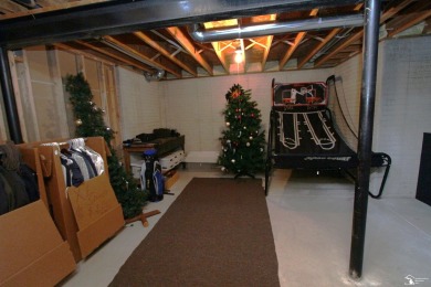 This is a rare find.  2102 square foot one story villa over on Carrington Golf Club in Michigan - for sale on GolfHomes.com, golf home, golf lot