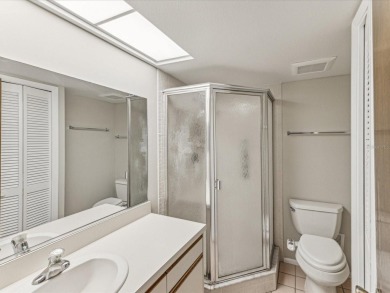 This delightful 2BR/2BA/1 Car Garage villa, nestled in the on Tarpon Springs Golf Course in Florida - for sale on GolfHomes.com, golf home, golf lot