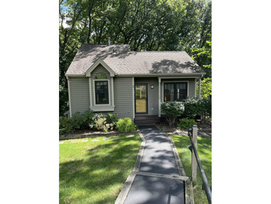 Unique contemporary home for sale, Galena, IL 61036e check out on Eagle Ridge Inn and Resort in Illinois - for sale on GolfHomes.com, golf home, golf lot