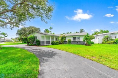 Excellent eastern location! No HOA! Home features 3 beds, 2 on Pompano Beach Golf Course  in Florida - for sale on GolfHomes.com, golf home, golf lot