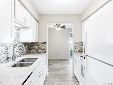 MOVE-IN READY 2 BED, 1.1 BATH FIRST-FLOOR CONDO IN BEAUTIFUL on Marysville Golf Course in Michigan - for sale on GolfHomes.com, golf home, golf lot