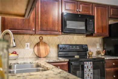 Southside Move In Ready!! 3BR/2Bath split plan with almost 1,500 on Cleveland Heights Golf Course in Florida - for sale on GolfHomes.com, golf home, golf lot