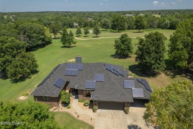 Immaculate Home with Golf Course Views in Loma Linda! This on The Bald Eagle Course At Eagle Creek Golf Club in Missouri - for sale on GolfHomes.com, golf home, golf lot