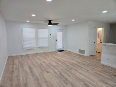 Cute 3/2/2 in the coveted Subdivision of Little Bay Shores! on Rockport Country Club in Texas - for sale on GolfHomes.com, golf home, golf lot