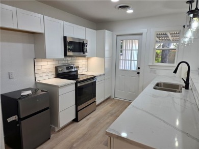 Cute 3/2/2 in the coveted Subdivision of Little Bay Shores! on Rockport Country Club in Texas - for sale on GolfHomes.com, golf home, golf lot