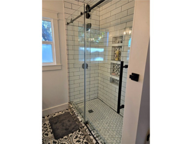 Cute 3/2/2 in the coveted Subdivision of Little Bay Shores! on Rockport Country Club in Texas - for sale on GolfHomes.com, golf home, golf lot