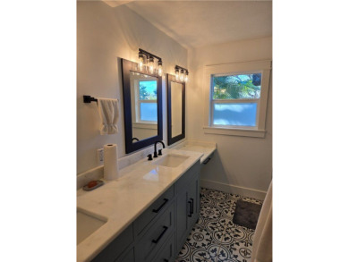Cute 3/2/2 in the coveted Subdivision of Little Bay Shores! on Rockport Country Club in Texas - for sale on GolfHomes.com, golf home, golf lot