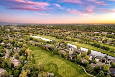 Located in a PREMIER GOLF CLUB subdivision in Eagle, this on BanBury Golf Club in Idaho - for sale on GolfHomes.com, golf home, golf lot