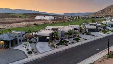 This stunning home is located on the Copper Rock Golf Course on Copper Rock Golf Course in Utah - for sale on GolfHomes.com, golf home, golf lot