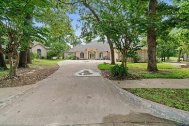 This lovely lot in Eagles Bluff is situated right on the 10th on Eagles Bluff Golf Course in Texas - for sale on GolfHomes.com, golf home, golf lot