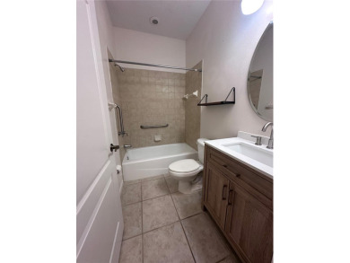 Welcome to 5630 Cortina Lane in charming Palmetto, FL! This on Imperial Lakewoods Golf Club in Florida - for sale on GolfHomes.com, golf home, golf lot