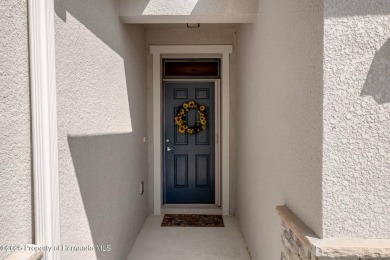 Beautiful Hernando Oaks Golf and Country Club. 2 bedroom plus a on Hernando Oaks Golf and Country Club in Florida - for sale on GolfHomes.com, golf home, golf lot