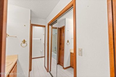 Townhome in Prime Suntree location, Priced to sell!
Welcome on Suntree Country Club in Florida - for sale on GolfHomes.com, golf home, golf lot