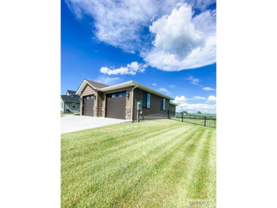 Discover a gem in the coveted Blackfoot Golf Course neighborhood on Blackfoot Municipal Golf Course in Idaho - for sale on GolfHomes.com, golf home, golf lot