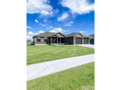 Discover a gem in the coveted Blackfoot Golf Course neighborhood on Blackfoot Municipal Golf Course in Idaho - for sale on GolfHomes.com, golf home, golf lot