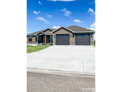 Discover a gem in the coveted Blackfoot Golf Course neighborhood on Blackfoot Municipal Golf Course in Idaho - for sale on GolfHomes.com, golf home, golf lot