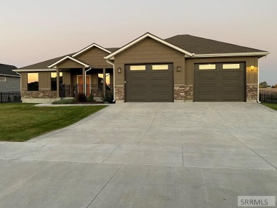 Discover a gem in the coveted Blackfoot Golf Course neighborhood on Blackfoot Municipal Golf Course in Idaho - for sale on GolfHomes.com, golf home, golf lot