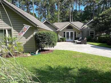 Immaculate 3BR/2BA single-story home in The Headlands, Hilton on Bear Creek Golf Course and Club in South Carolina - for sale on GolfHomes.com, golf home, golf lot