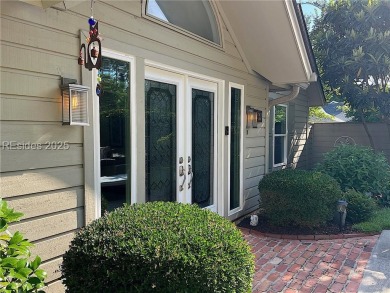 Immaculate 3BR/2BA single-story home in The Headlands, Hilton on Bear Creek Golf Course and Club in South Carolina - for sale on GolfHomes.com, golf home, golf lot