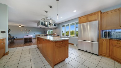 Stunning Ranch Home on Silver Ridge Golf Course! Enjoy resort on Silver Ridge Golf Course in Illinois - for sale on GolfHomes.com, golf home, golf lot