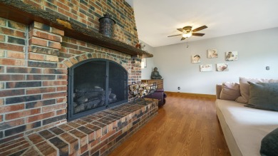 Stunning Ranch Home on Silver Ridge Golf Course! Enjoy resort on Silver Ridge Golf Course in Illinois - for sale on GolfHomes.com, golf home, golf lot