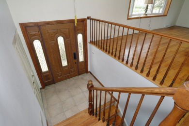 You will be impressed by the welcome this home provides for you on Twin Lakes Golf Course in Illinois - for sale on GolfHomes.com, golf home, golf lot