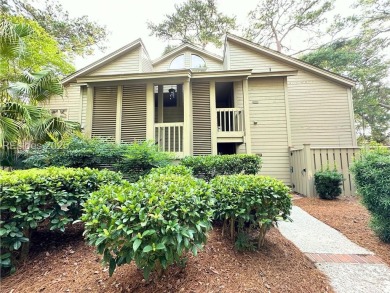 Airy and Bright with High Ceilings- 2 Bed/2 Bath 2nd-floor on Palmetto Dunes Golf Course and Resort in South Carolina - for sale on GolfHomes.com, golf home, golf lot
