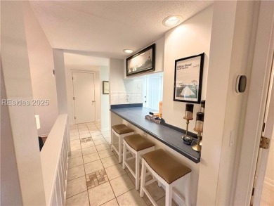 Airy and Bright with High Ceilings- 2 Bed/2 Bath 2nd-floor on Palmetto Dunes Golf Course and Resort in South Carolina - for sale on GolfHomes.com, golf home, golf lot