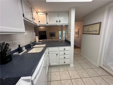 Airy and Bright with High Ceilings- 2 Bed/2 Bath 2nd-floor on Palmetto Dunes Golf Course and Resort in South Carolina - for sale on GolfHomes.com, golf home, golf lot