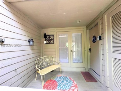 Airy and Bright with High Ceilings- 2 Bed/2 Bath 2nd-floor on Palmetto Dunes Golf Course and Resort in South Carolina - for sale on GolfHomes.com, golf home, golf lot