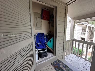 Airy and Bright with High Ceilings- 2 Bed/2 Bath 2nd-floor on Palmetto Dunes Golf Course and Resort in South Carolina - for sale on GolfHomes.com, golf home, golf lot