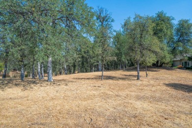 Come build your dream home in the Beautiful Tierra Oaks gated on  in California - for sale on GolfHomes.com, golf home, golf lot