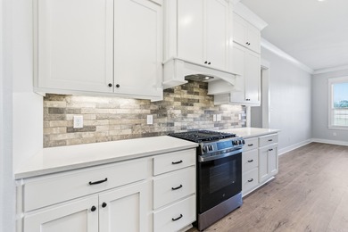 Better than new, in Augusta Estates! Featuring 3BR 2.5BA, office on Rolling Hills Country Club Inc in Arkansas - for sale on GolfHomes.com, golf home, golf lot