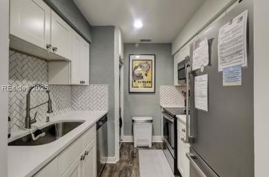 Location, location, location! Fully renovated 2BR/2BA end-unit on Shipyard Golf Club in South Carolina - for sale on GolfHomes.com, golf home, golf lot