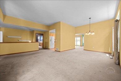 Move-in ready and a quick closing is possible for this spotless on The Links at Carillon in Illinois - for sale on GolfHomes.com, golf home, golf lot