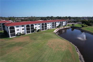 Sophisticated living space with a golf course view for a on High Point Country Club in Florida - for sale on GolfHomes.com, golf home, golf lot